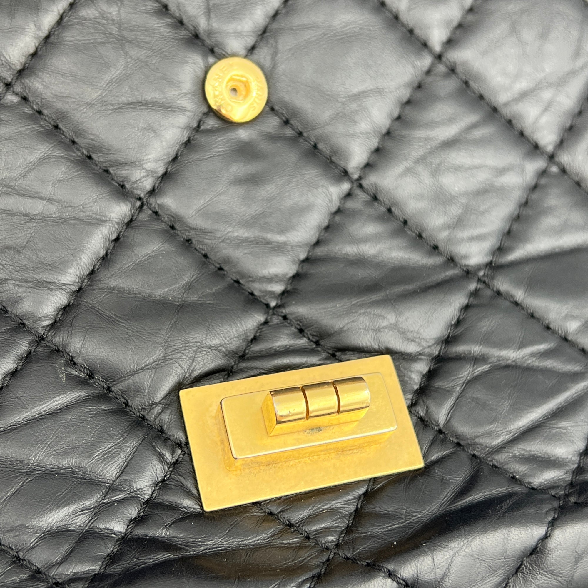2.55 Shoulder Bag Black in Calfskin, Gold hardware