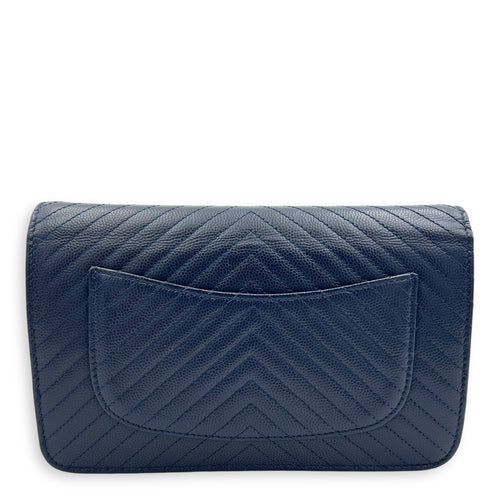 Chevron Wallet On Chain Blue in Caviar Leather, Silver hardware