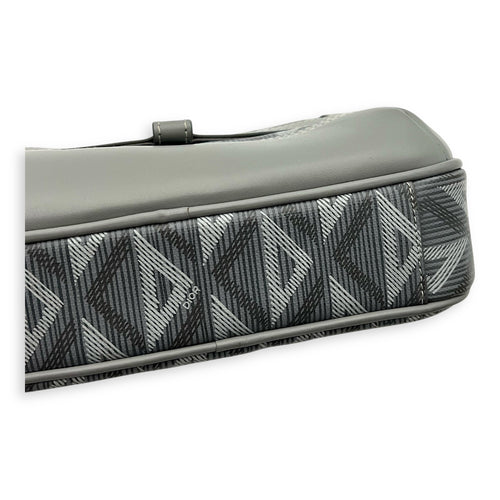 HIt the Road Messenger Grey in Coated Canvas, Silver hardware