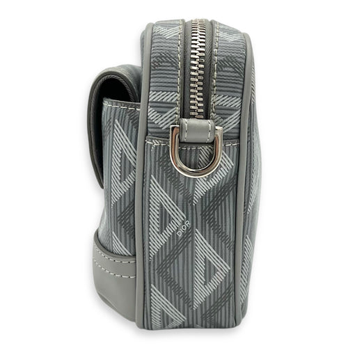 HIt the Road Messenger Grey in Coated Canvas, Silver hardware