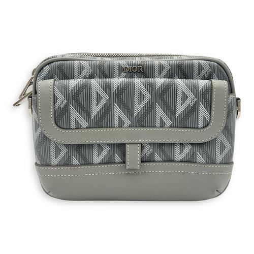 HIt the Road Messenger Grey in Coated Canvas, Silver hardware
