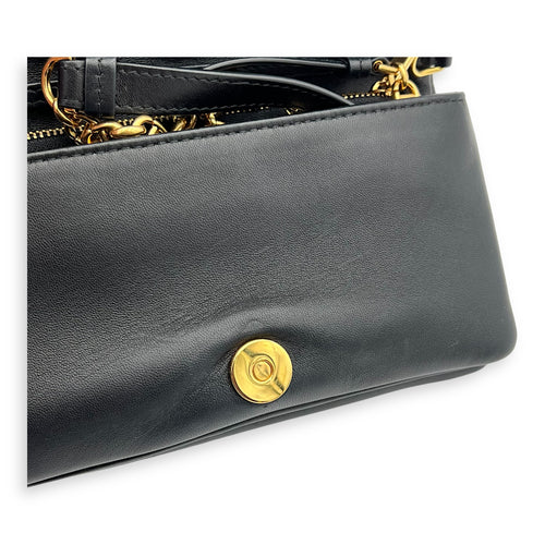 Caro Shoulder Bag Macrocannage Mini Chain Black in Calfskin, Gold hardware