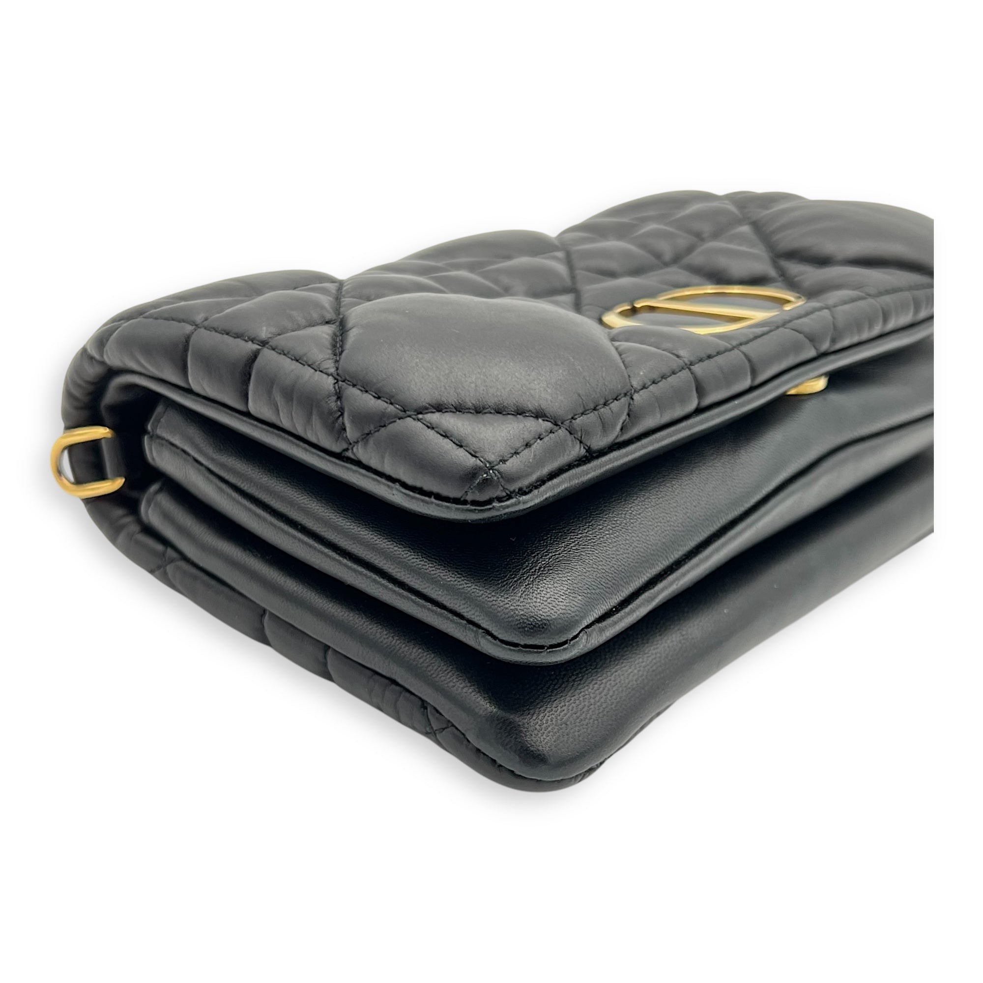 Caro Shoulder Bag Macrocannage Mini Chain Black in Calfskin, Gold hardware