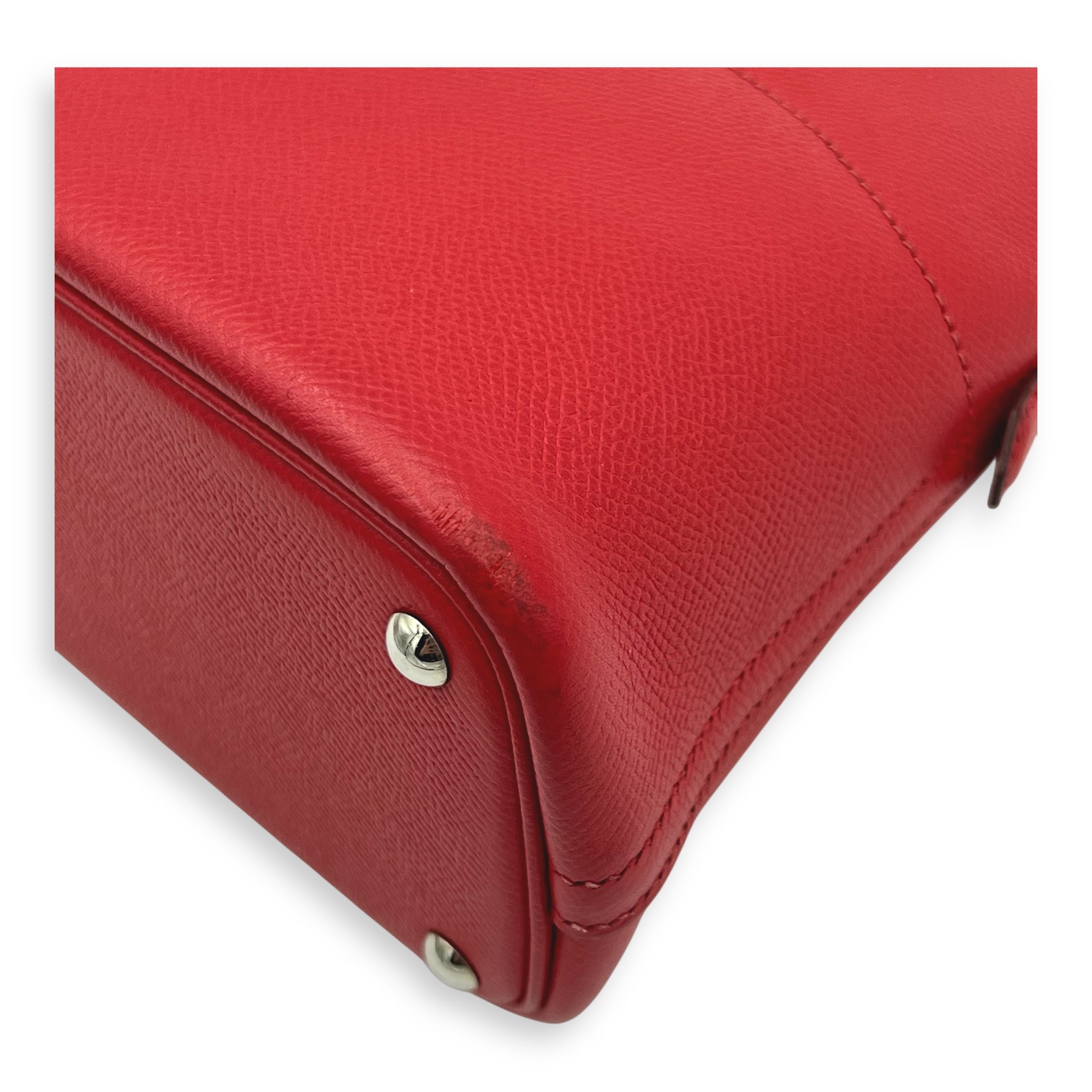 Bolide Red in Epsom, Silver hardware