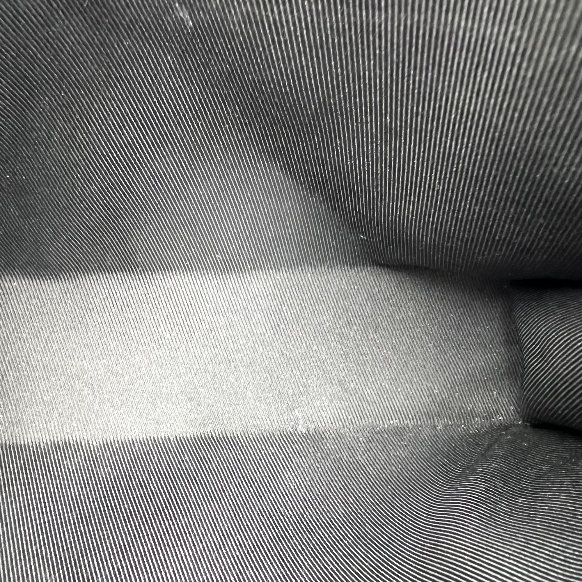 Gaston Wearable Wallet Shoulder Bag Black in Calfskin, Black hardware