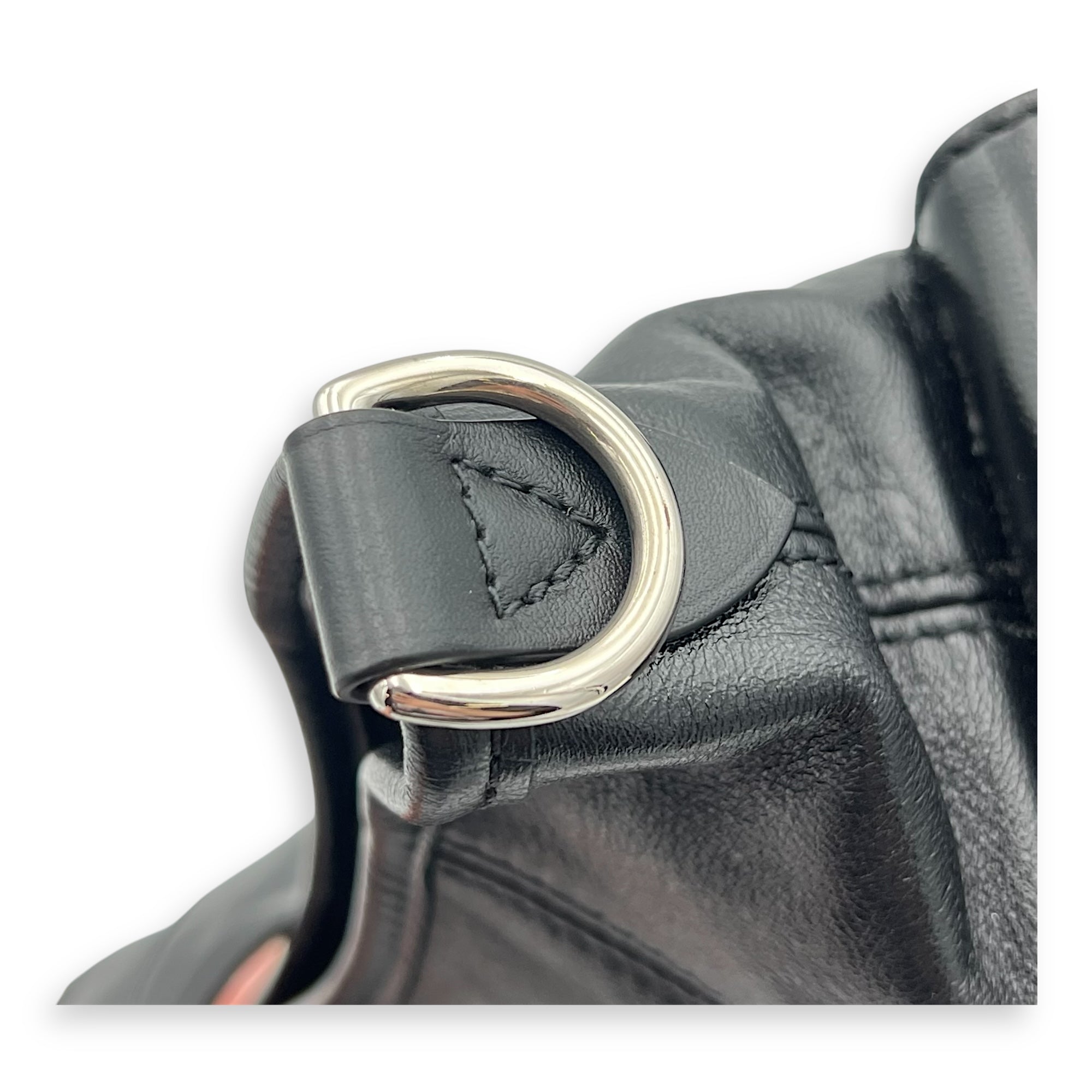 Carryall Cargo Vibe Shoulder Bag Black in Calfskin, Silver hardware