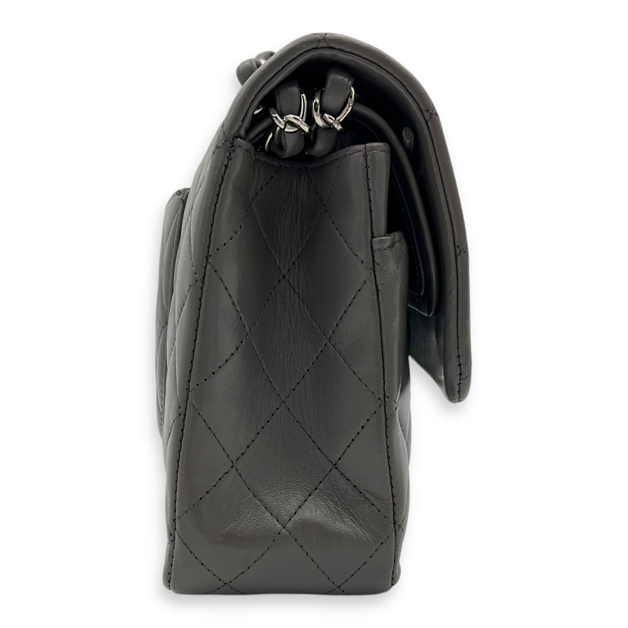 Classic Medium Grey (retouched) Shoulder Bag in Lambskin, Silver hardware