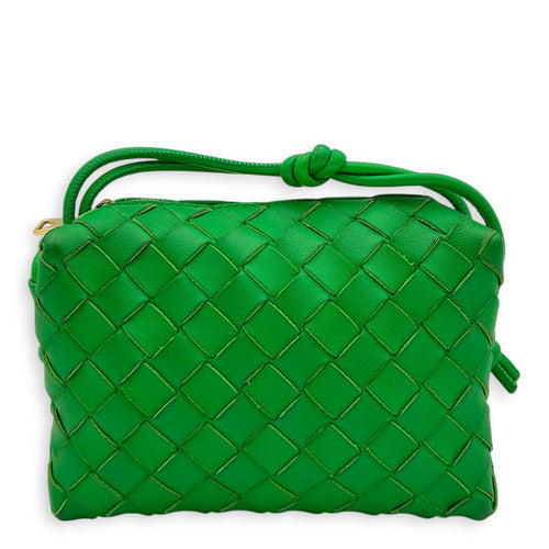 Loop Shoulder Bag Green in Lambskin, Gold hardware