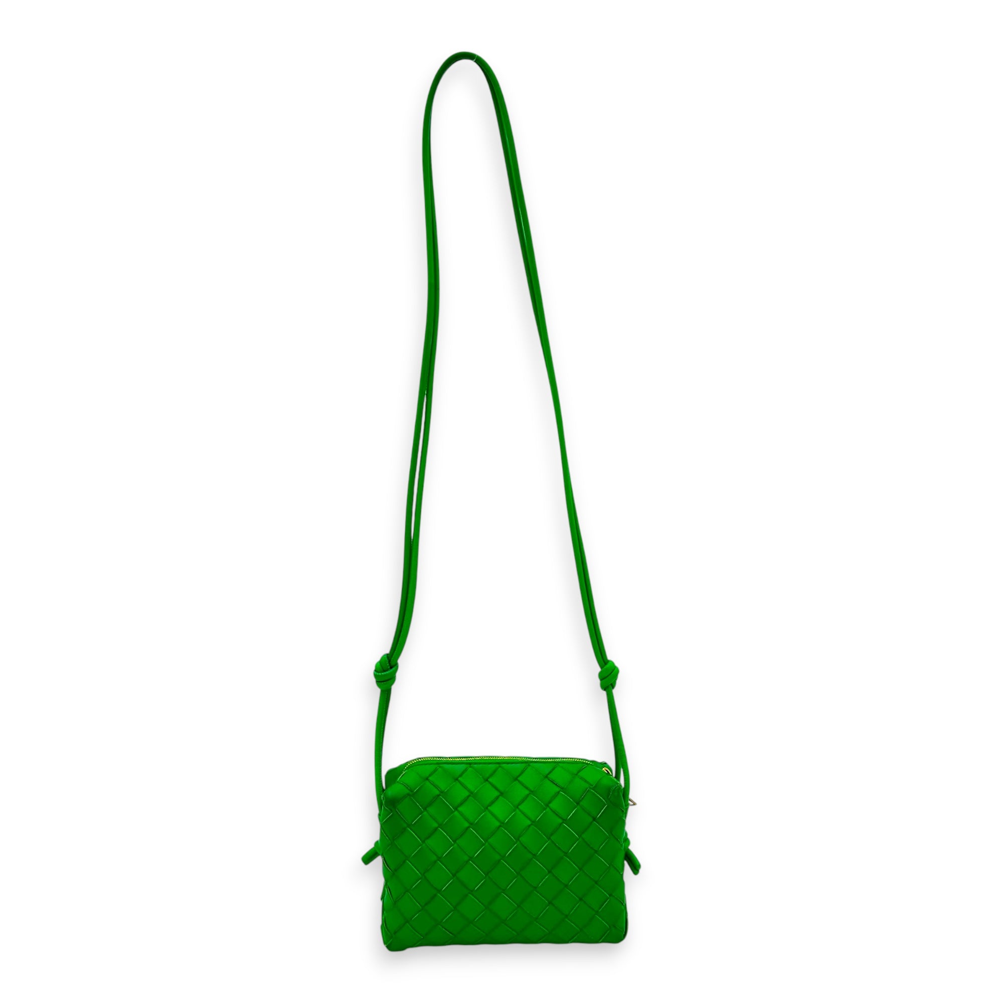 Loop Shoulder Bag Green in Lambskin, Gold hardware
