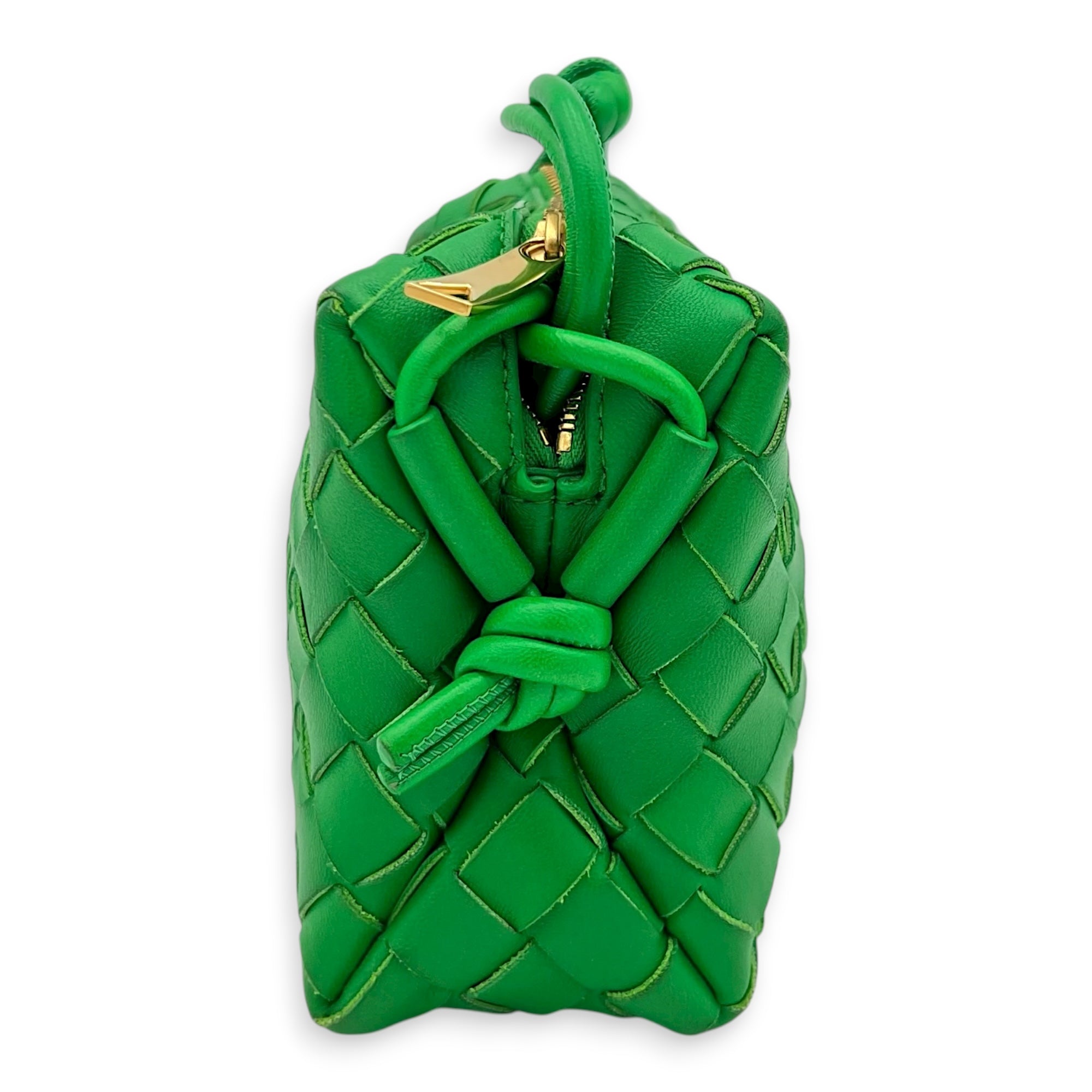 Loop Shoulder Bag Green in Lambskin, Gold hardware