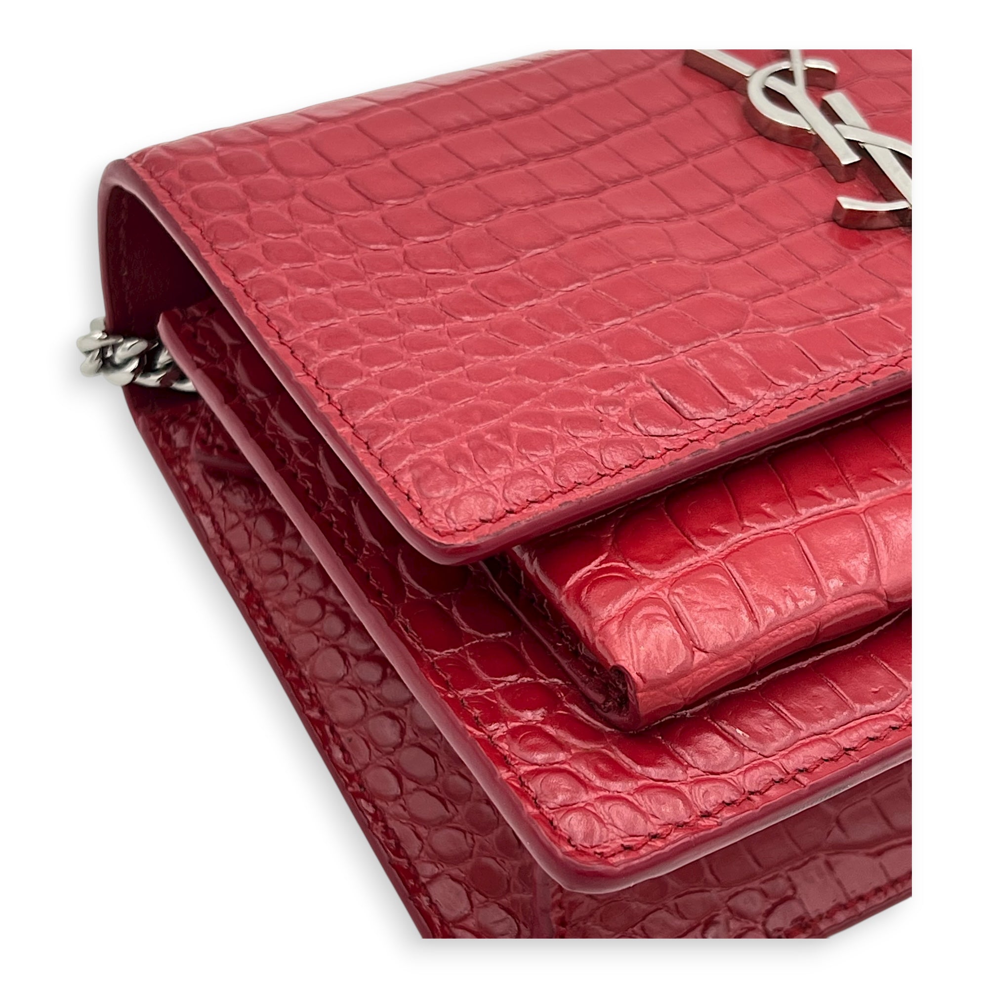 Sunset Wallet On Chain Red in Crocodile Embossed Calfskin, Silver hardware