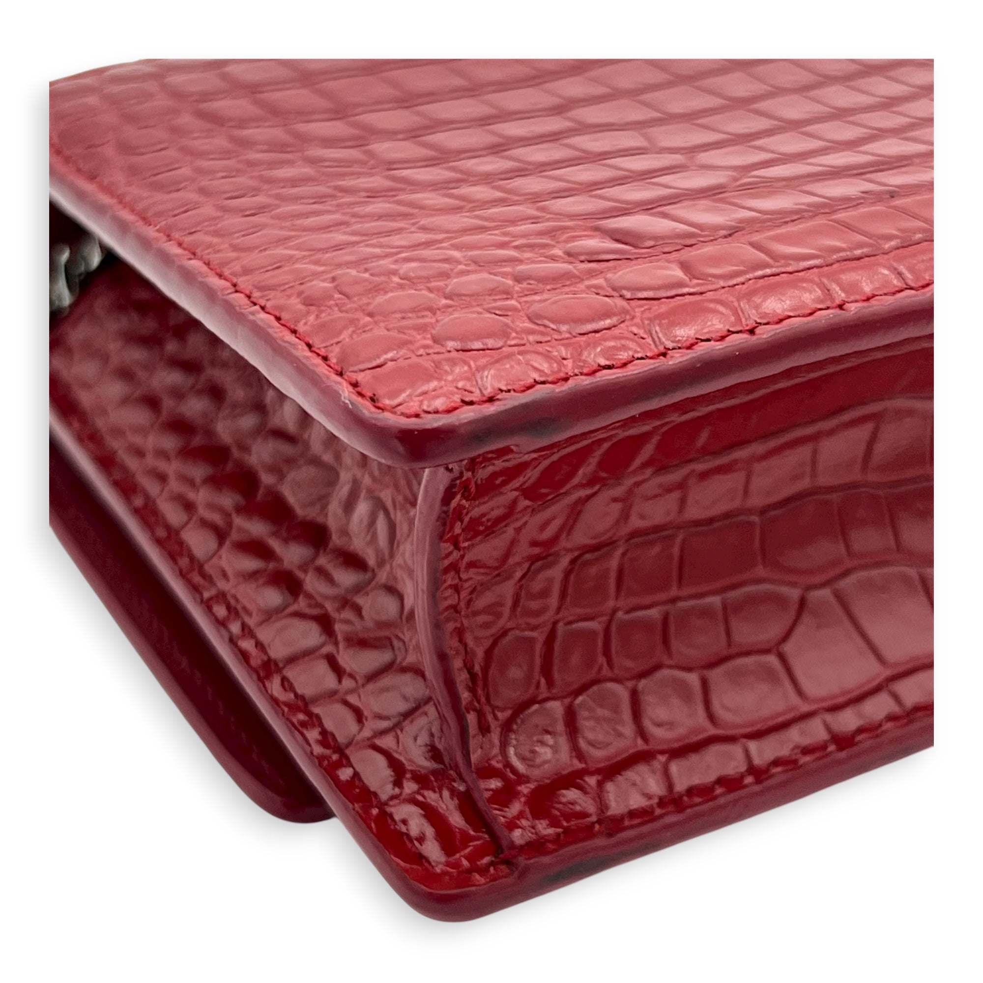 Sunset Wallet On Chain Red in Crocodile Embossed Calfskin, Silver hardware