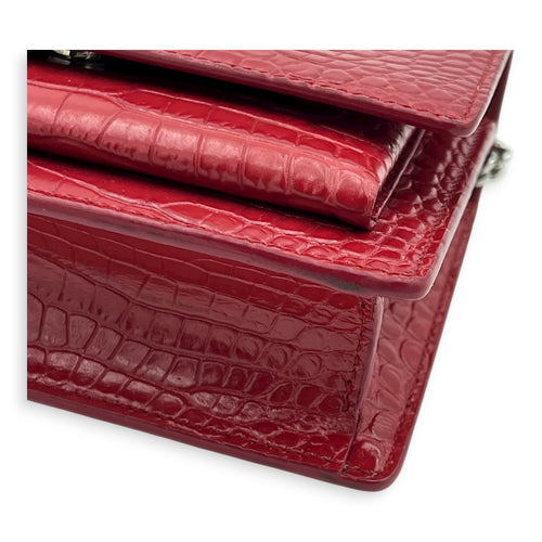 Sunset Wallet On Chain Red in Crocodile Embossed Calfskin, Silver hardware