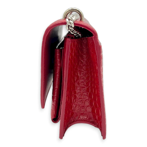 Sunset Wallet On Chain Red in Crocodile Embossed Calfskin, Silver hardware