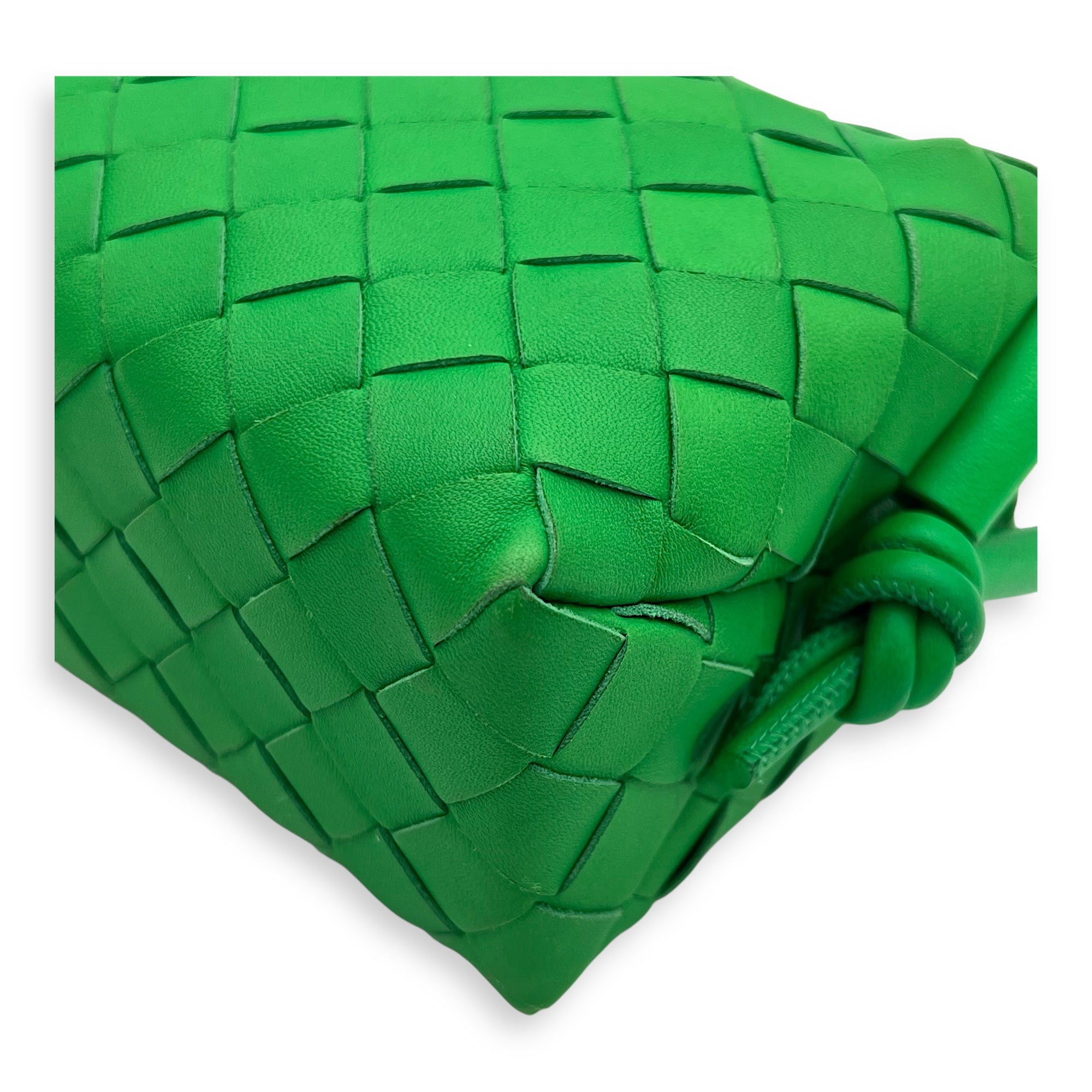 Intrecciato Crossbody Bag Green in Calfskin, Gold hardware