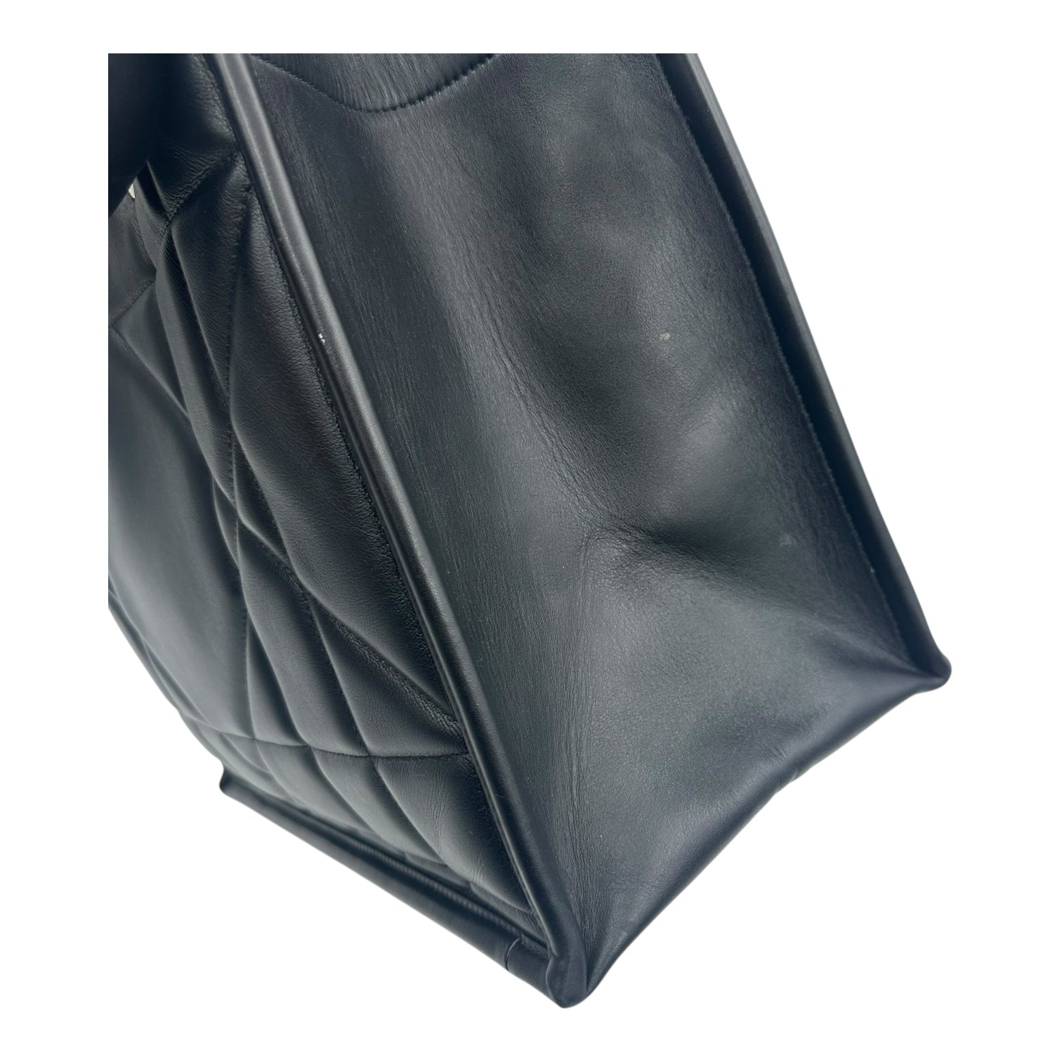 Essential Archi Cannage Tote Bag Black in Lambskin, Gold hardware