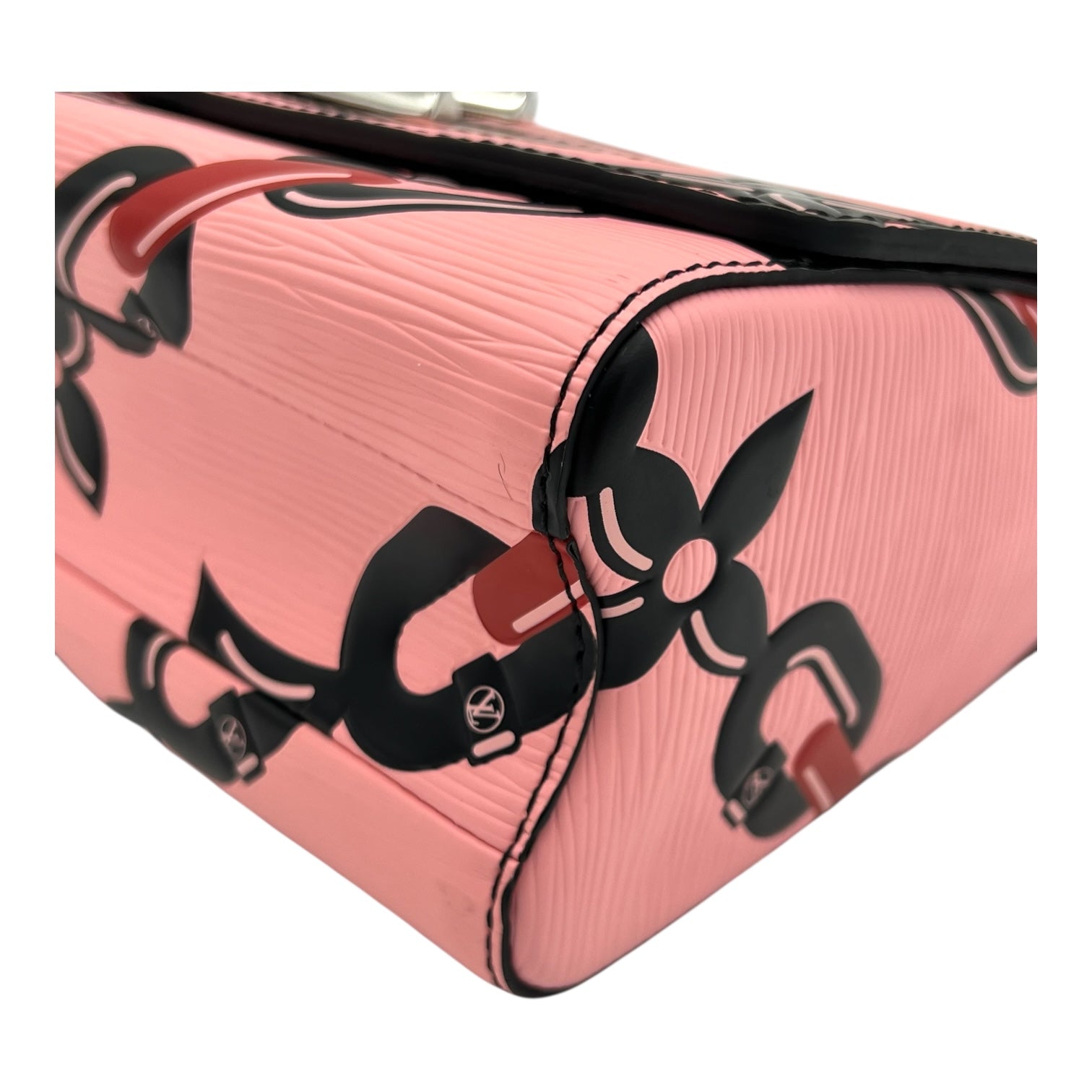 Twist Shoulder Bag Pink in Epi Leather, Silver hardware