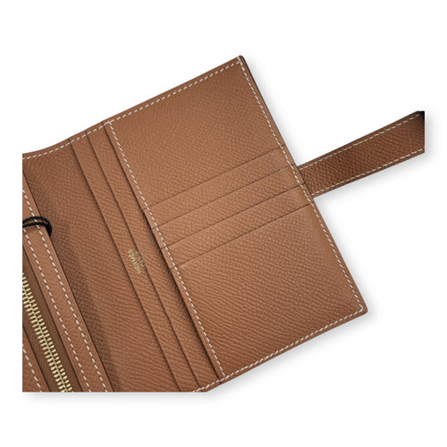 Bearn Compact Brown in Epsom, Gold hardware