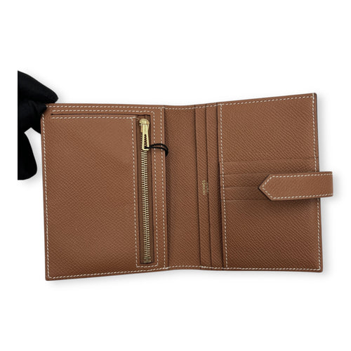 Bearn Compact Brown in Epsom, Gold hardware