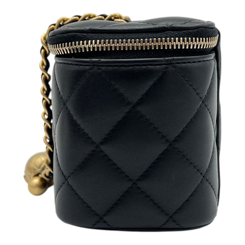 Pearl Crush Vanity Bag Black in Lambskin, Gold hardware