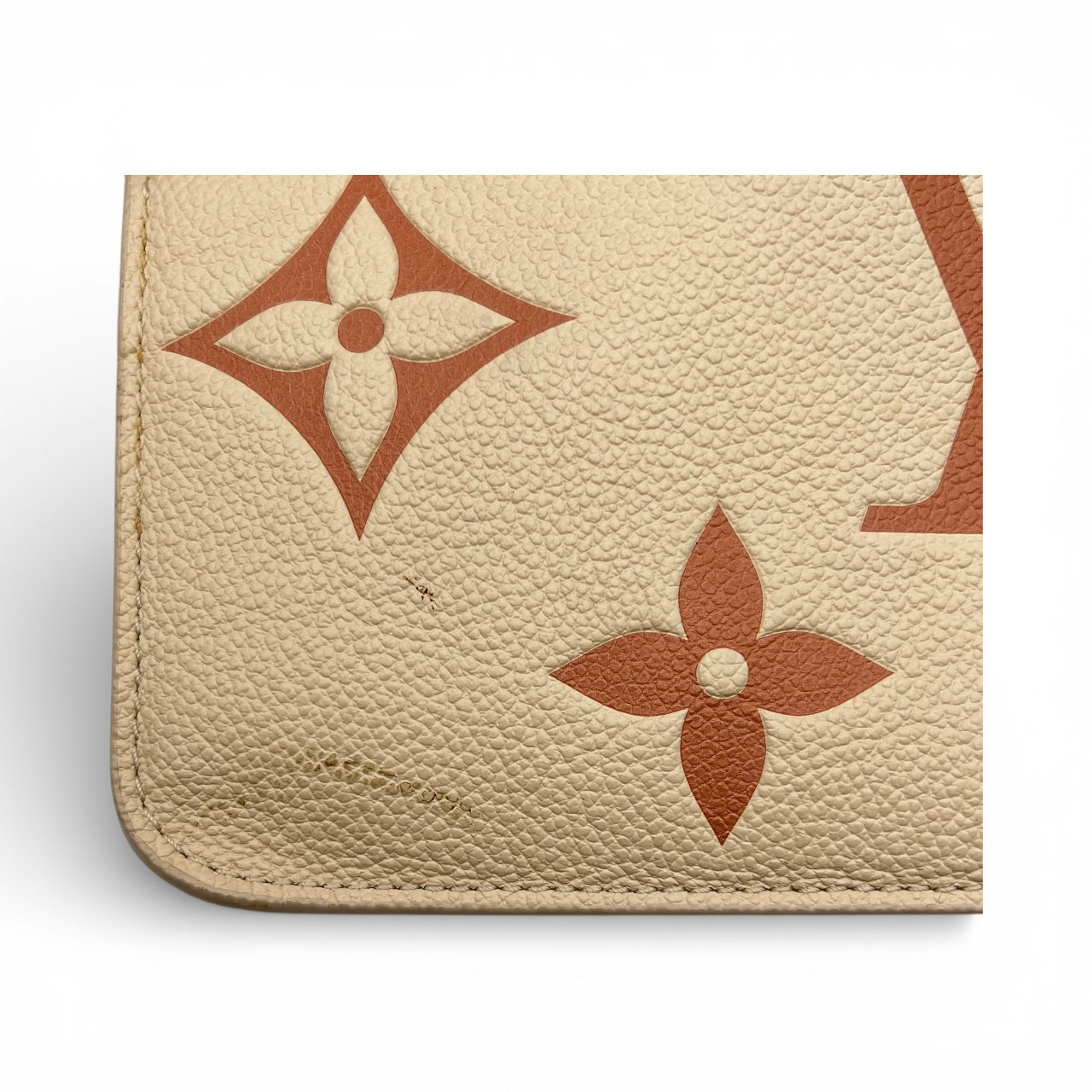 Neverfull Tote Bag White in Empreinte Leather, Gold hardware