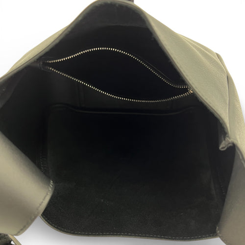 Le 5 A 7 Small Black Shoulder Bag in Calfskin, Silver hardware