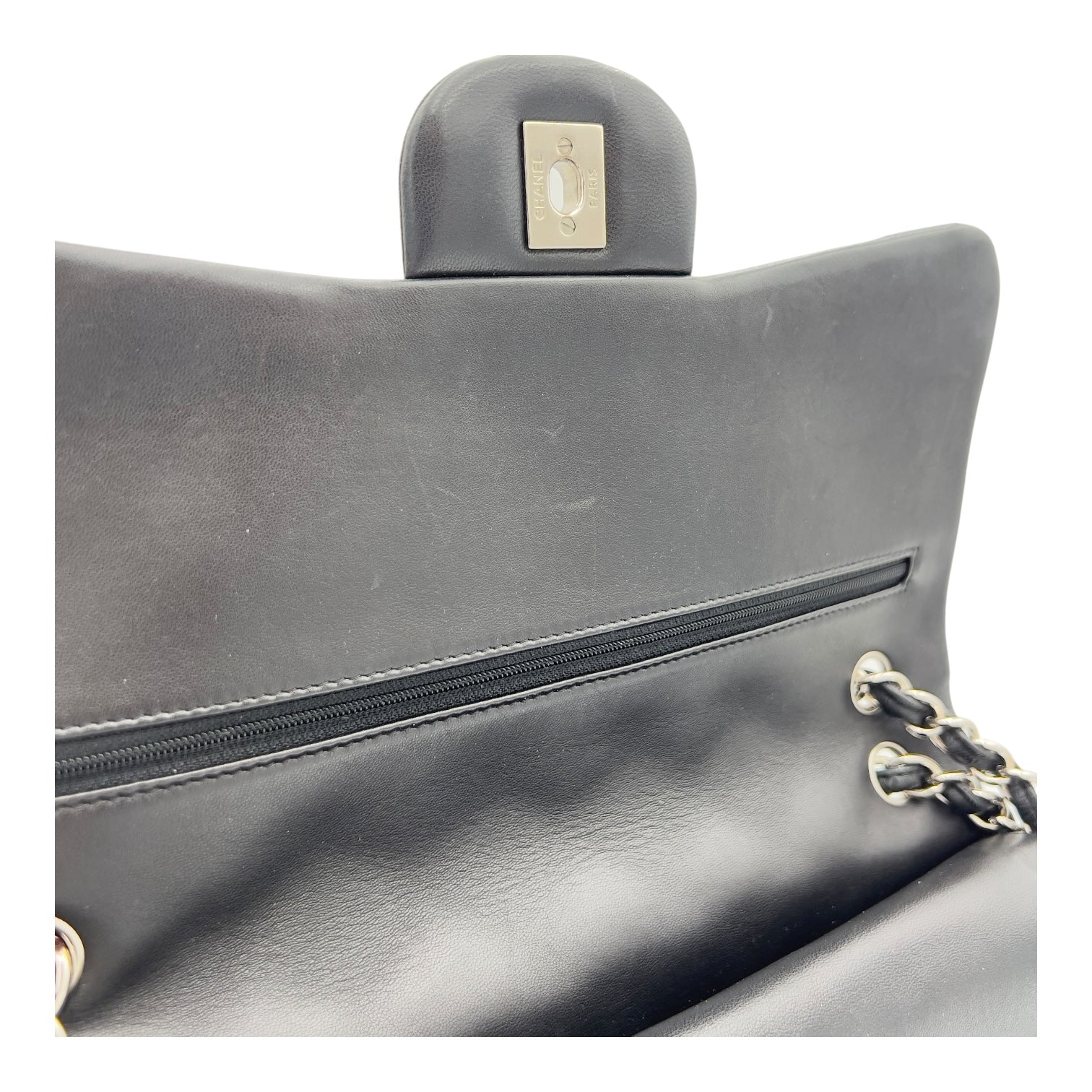 Classic Shoulder Bag Jumbo Silver in Lambskin, Silver hardware