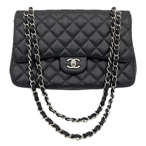 Classic Shoulder Bag Jumbo Silver in Lambskin, Silver hardware