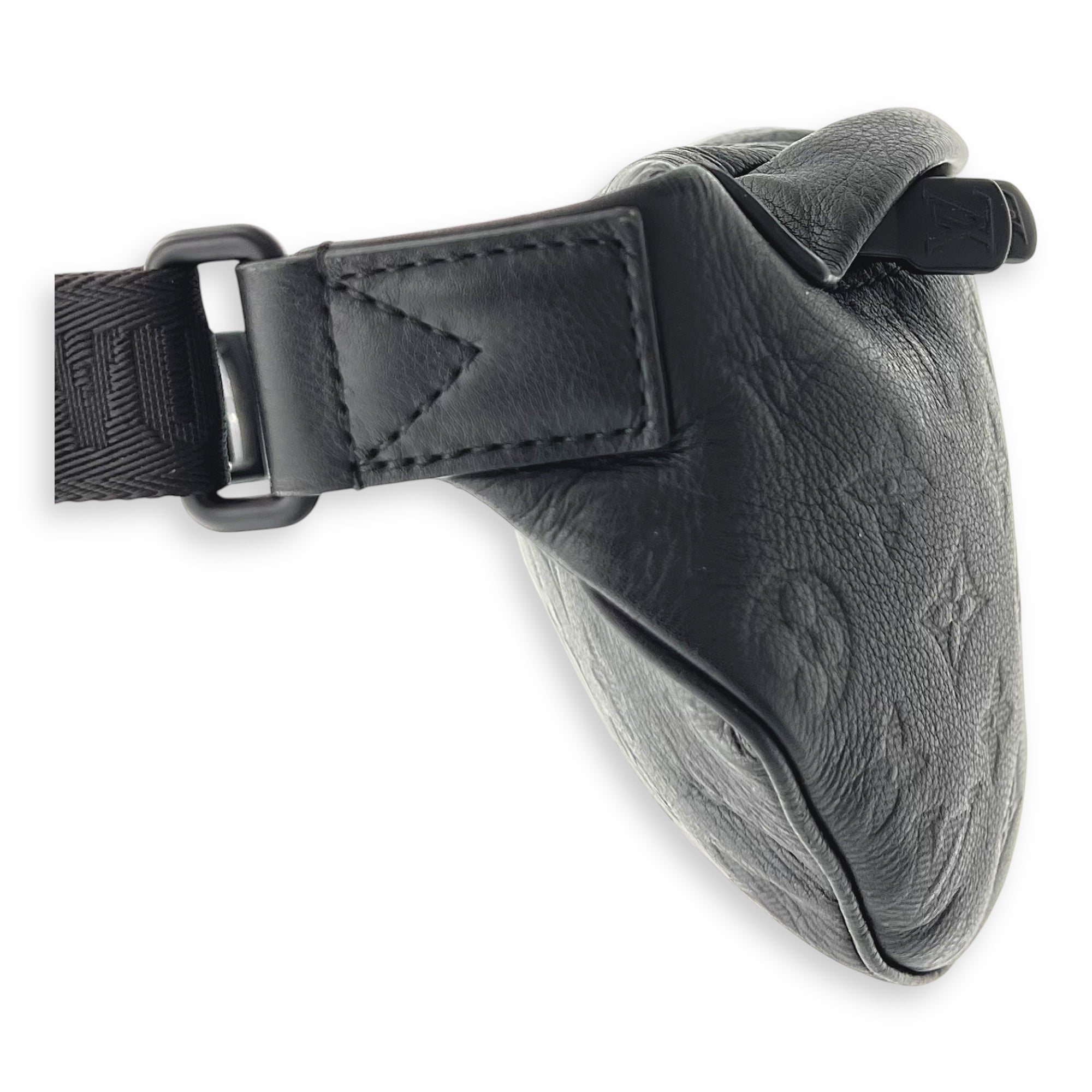 Discovery Belt Bag Black in Empreinte Leather, black hardware