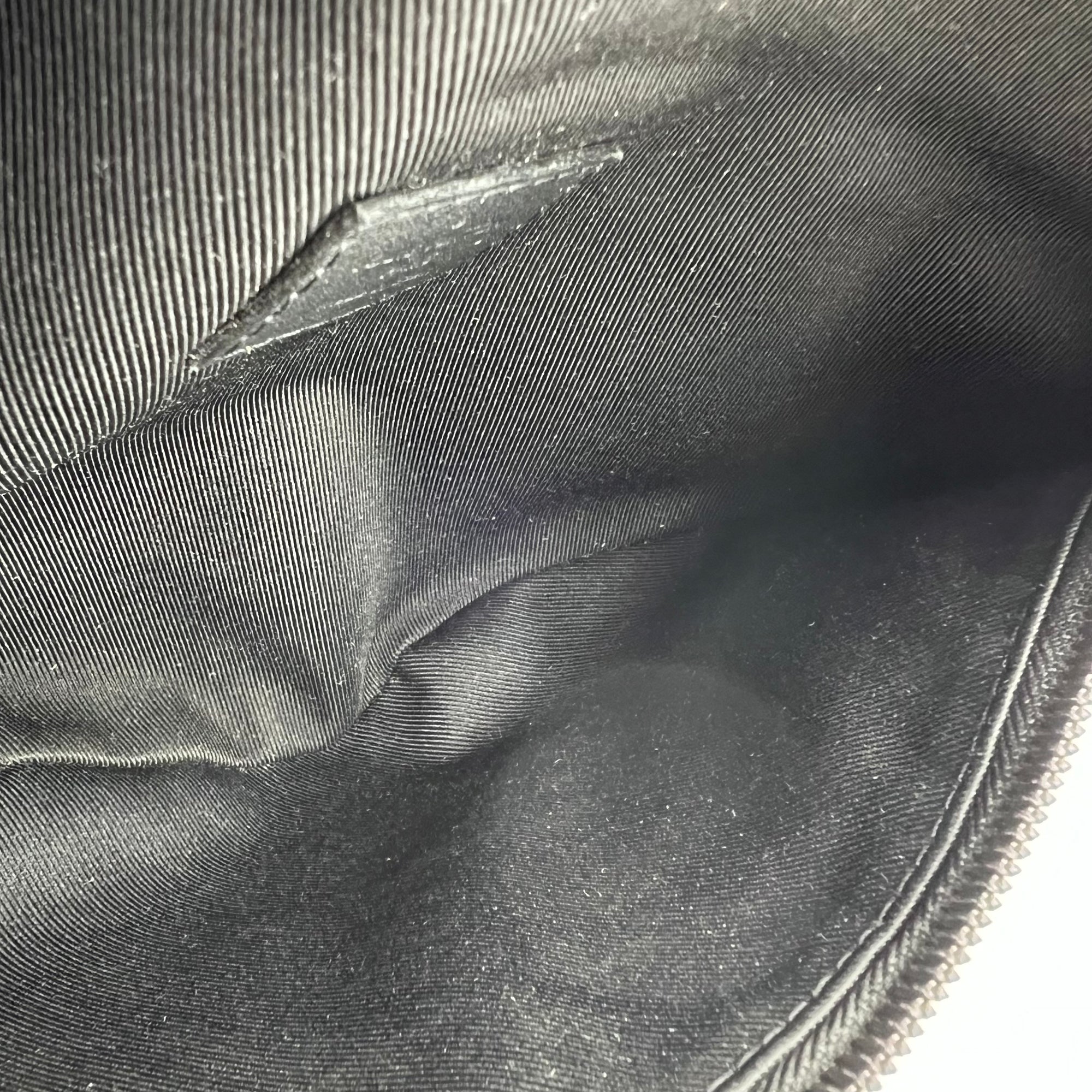 Discovery Belt Bag Black in Empreinte Leather, black hardware