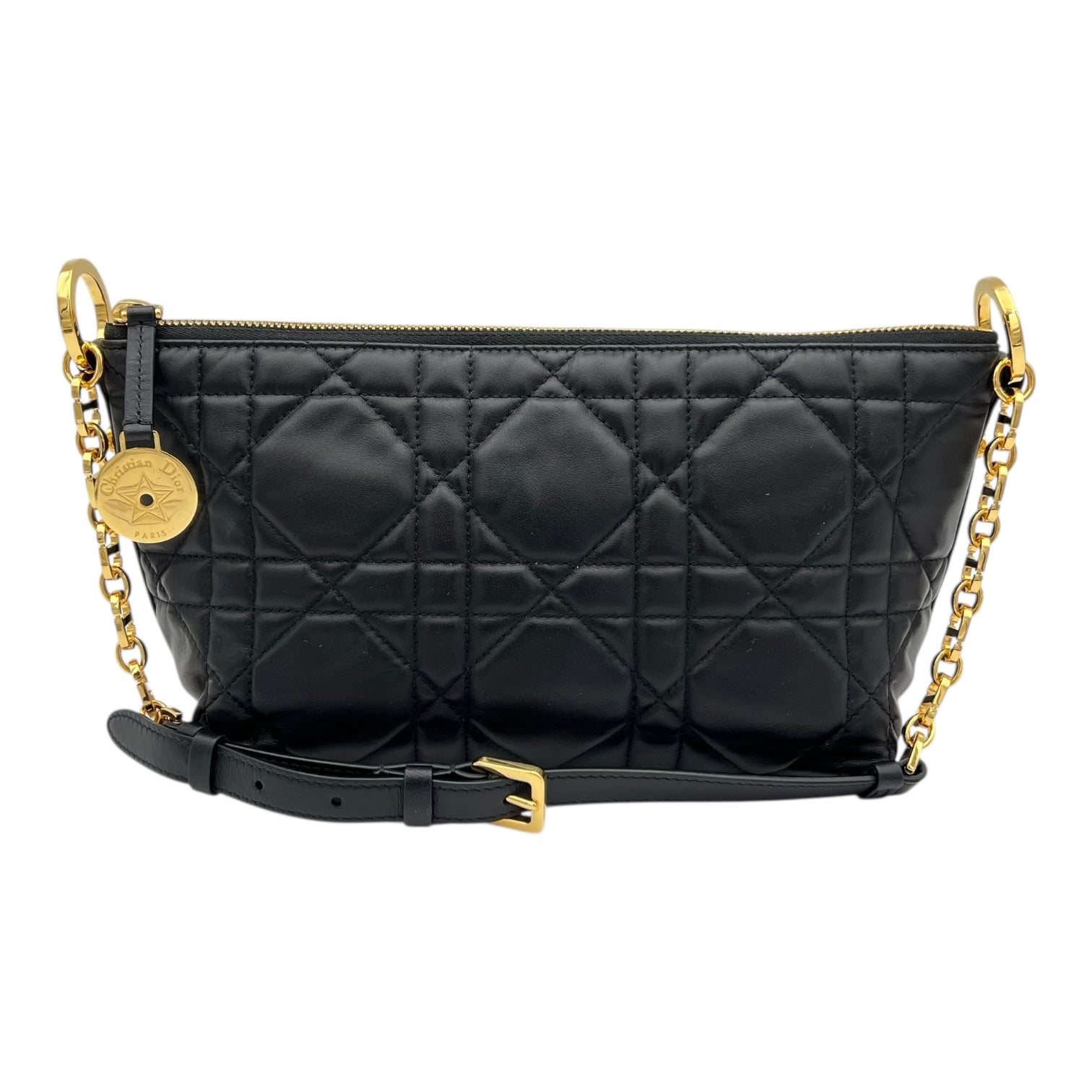 Star Chain Macrocannage Shoulder Bag Black in Calfskin, Gold hardware