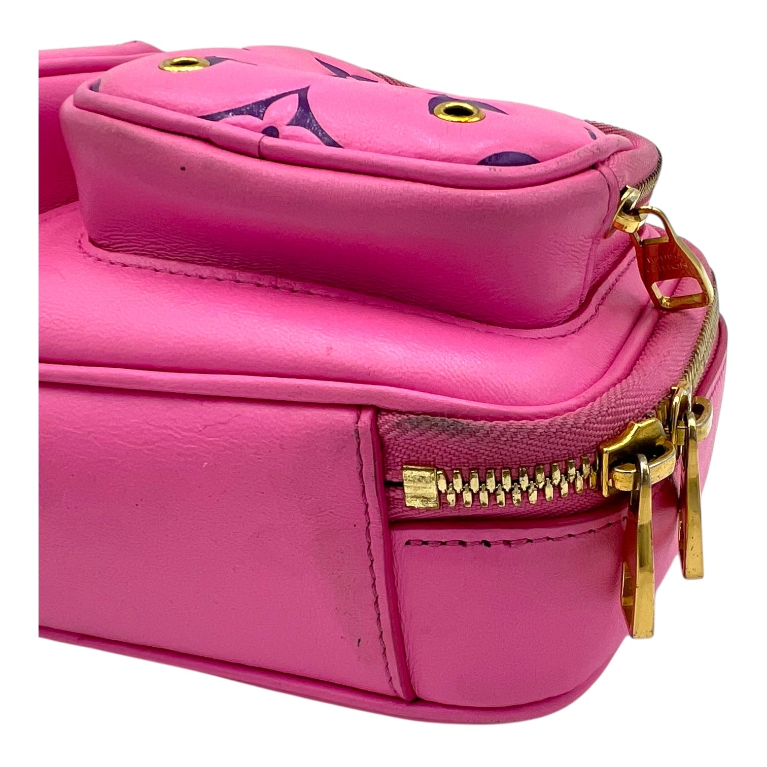 Utility Shoulder Bag Pink in Calfskin, Gold hardware