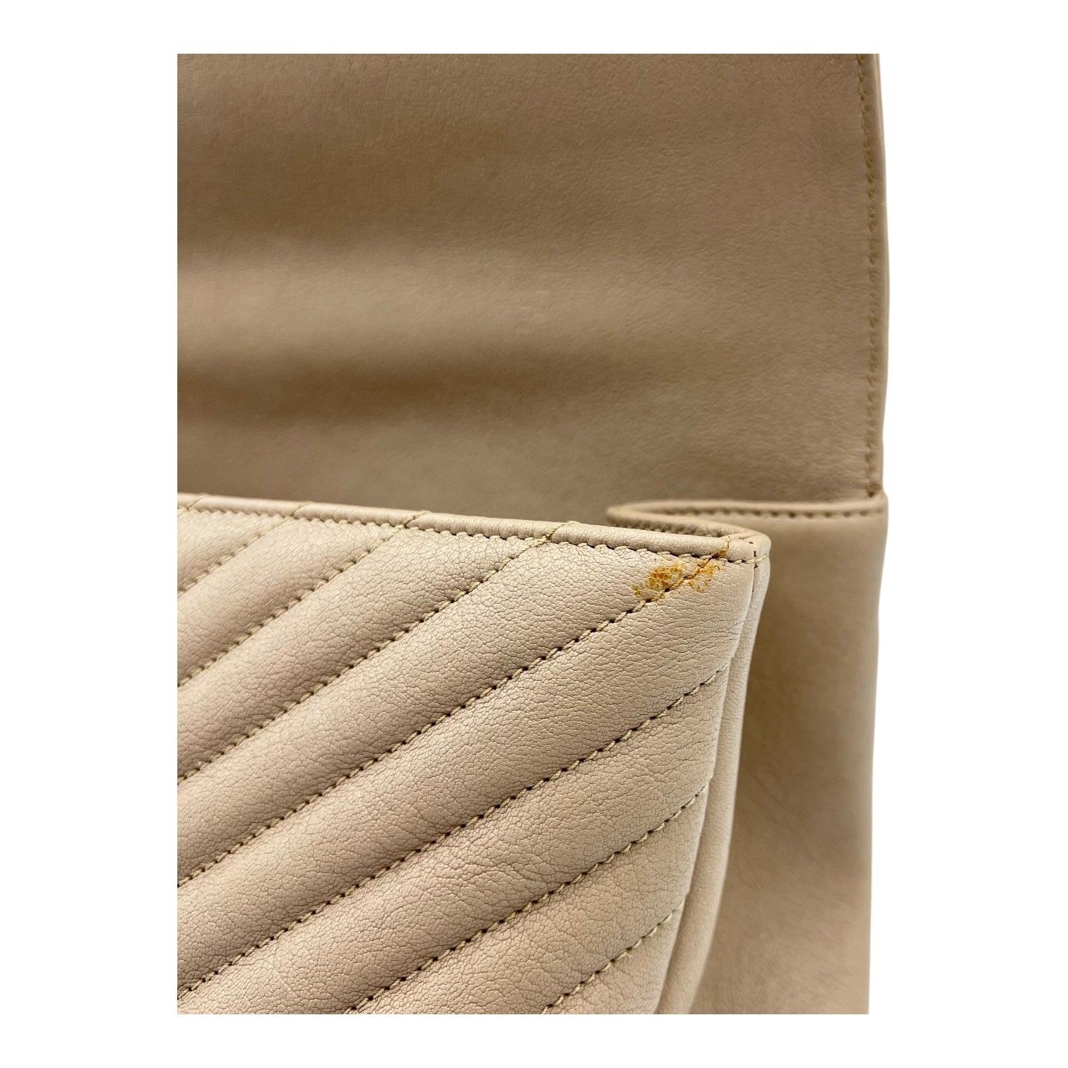 College Shoulder Bag Beige in Calfskin, Gold hardware