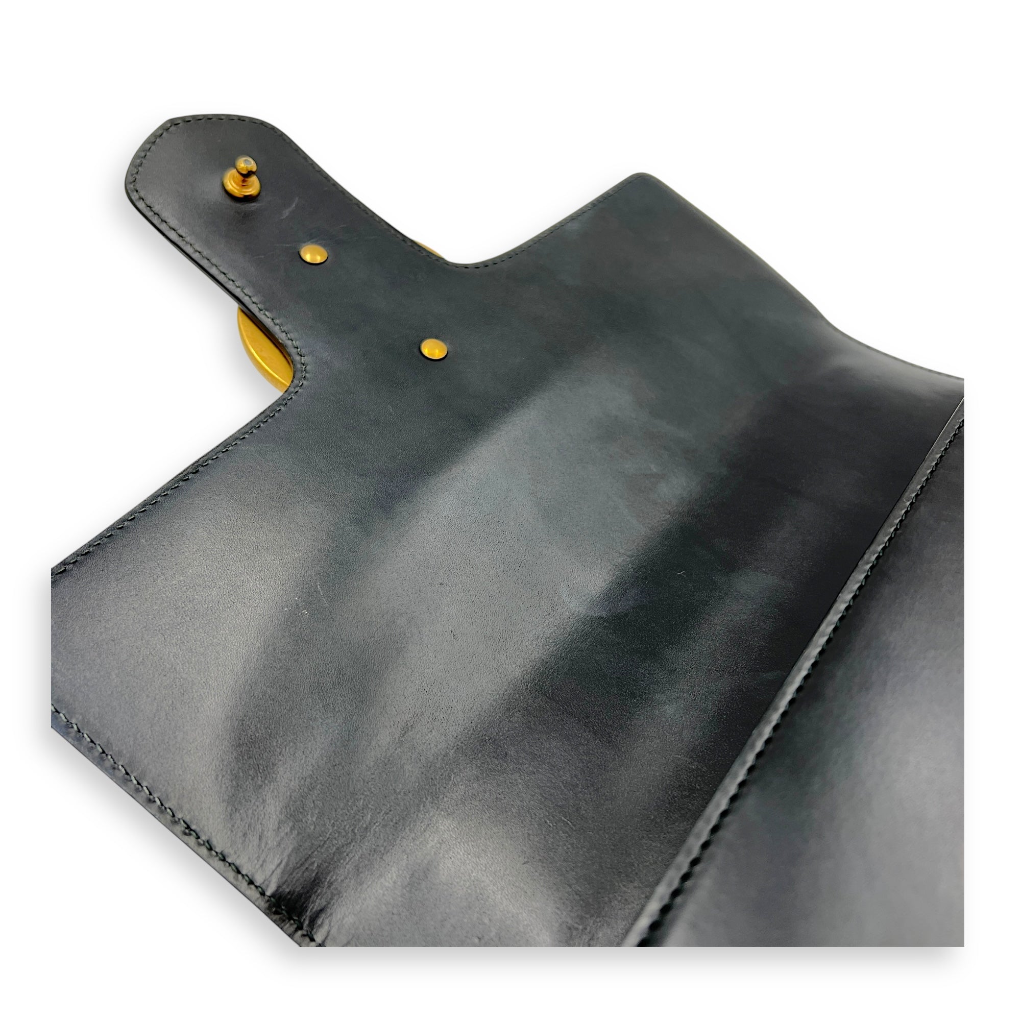 GG Marmont Shoulder Bag Black in Calfskin, Gold hardware