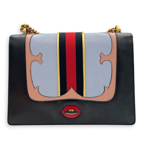 GG Marmont Shoulder Bag Black in Calfskin, Gold hardware