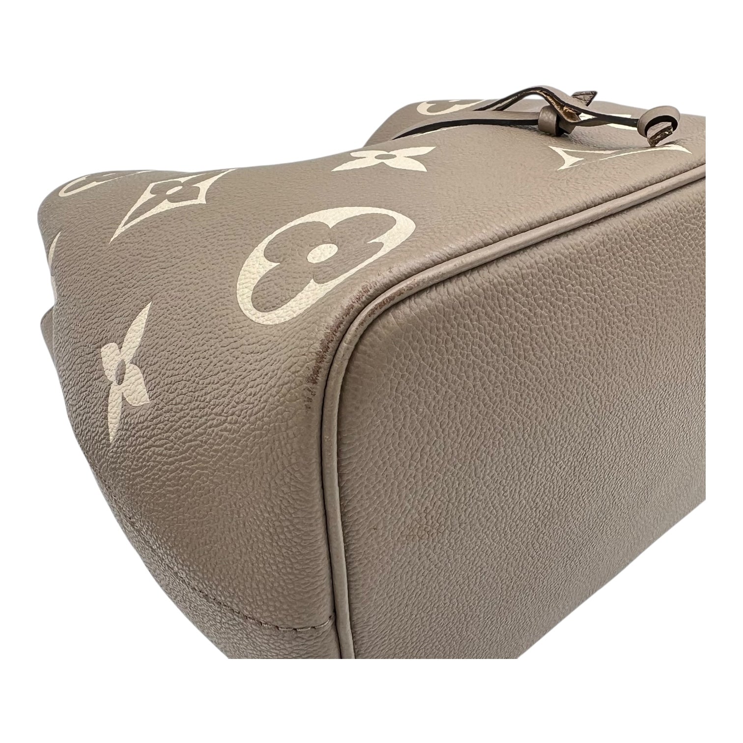 Noe Bucket Bag Beige in Empreinte Leather, Gold hardware