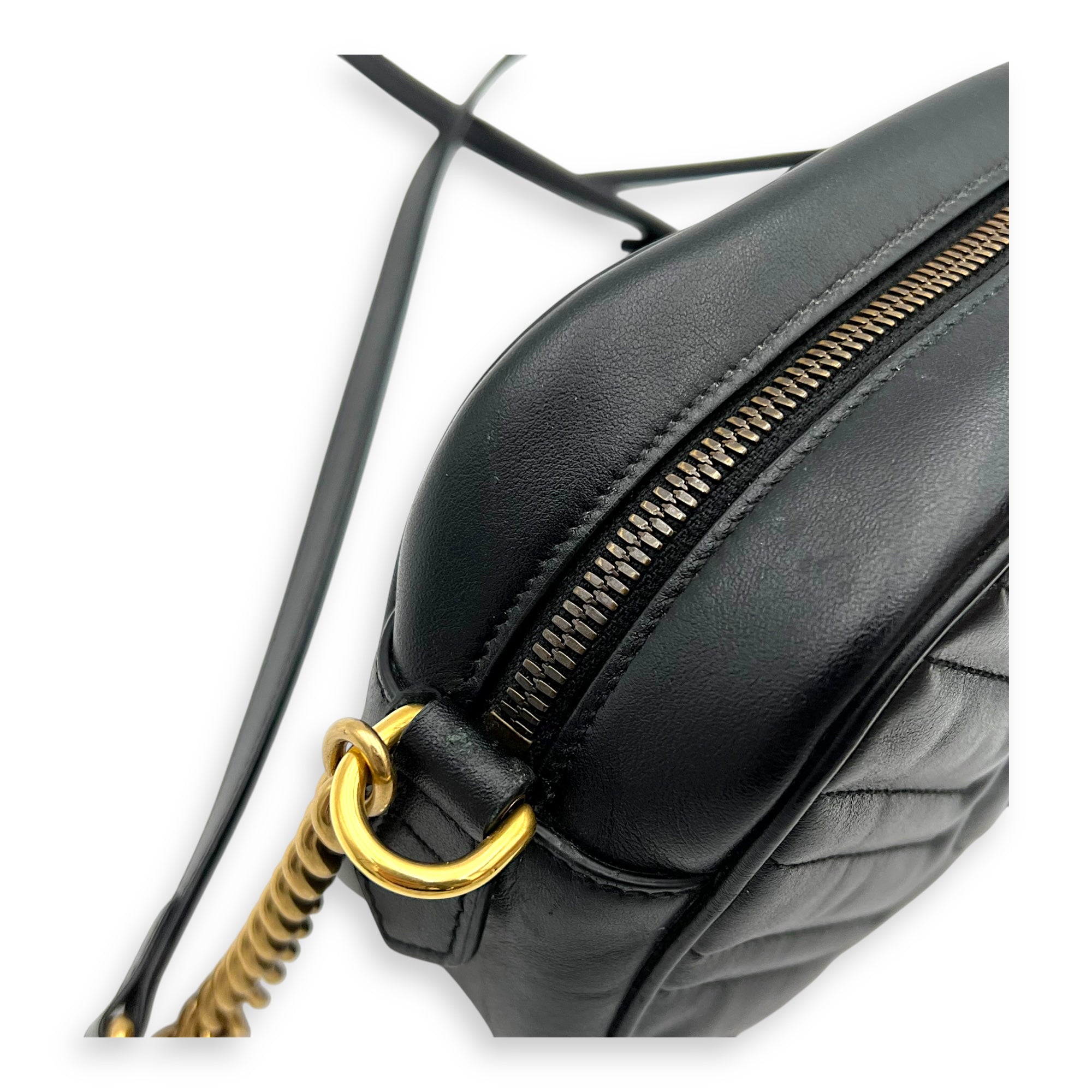 GG Marmont Crossbody Bag Black in Calfskin, Gold hardware