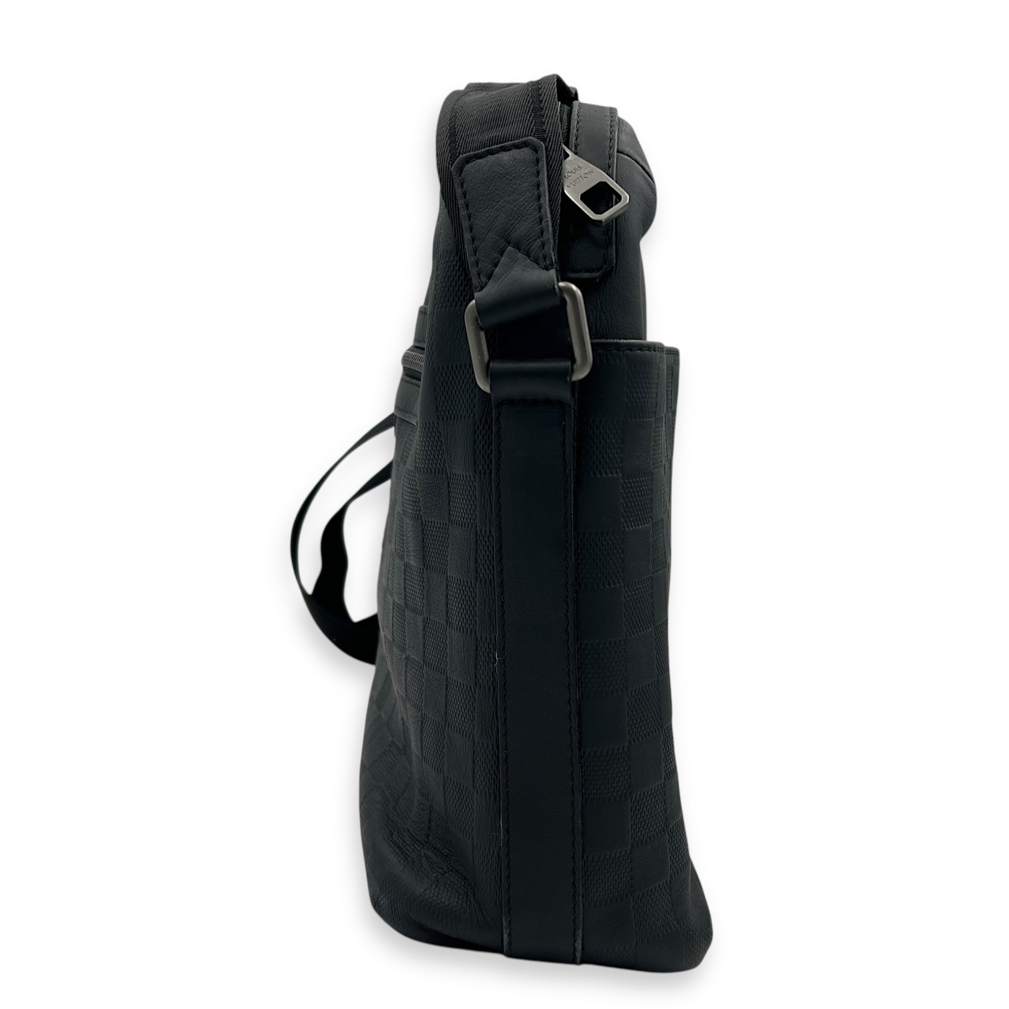 Calypso GM Black Messenger in Calfskin, Silver hardware