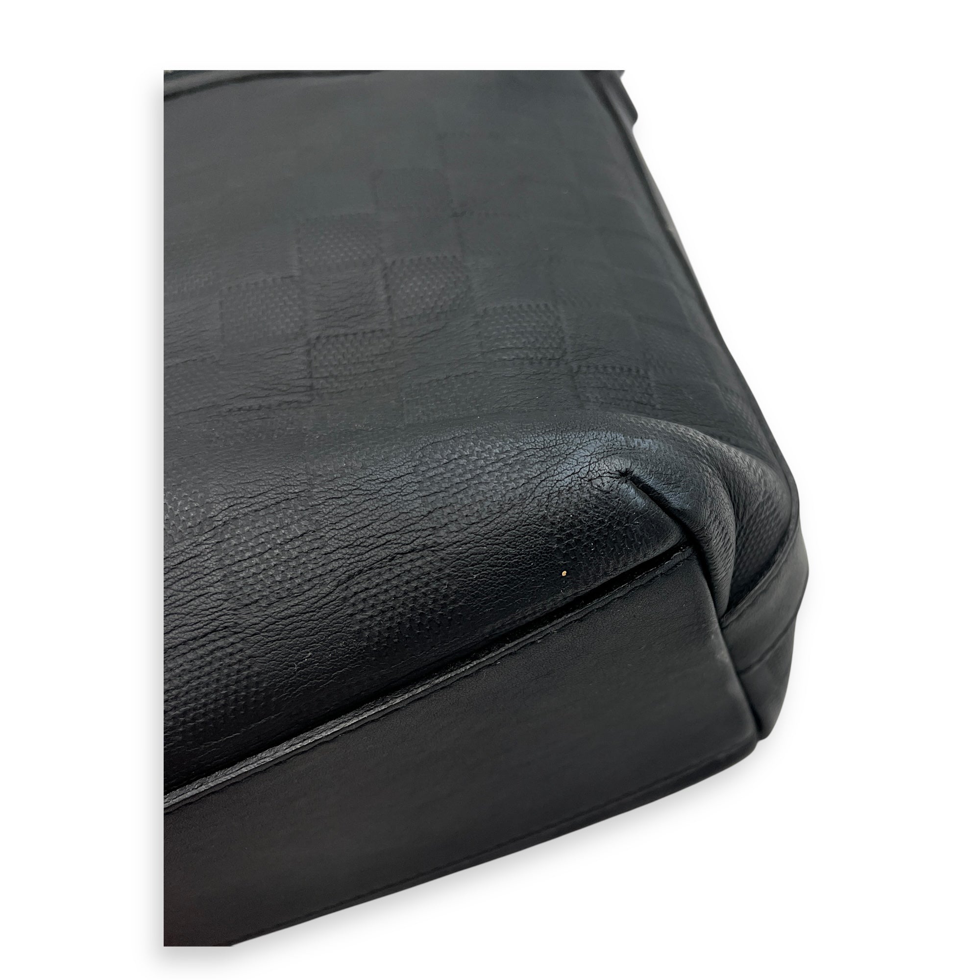 Calypso GM Black Messenger in Calfskin, Silver hardware