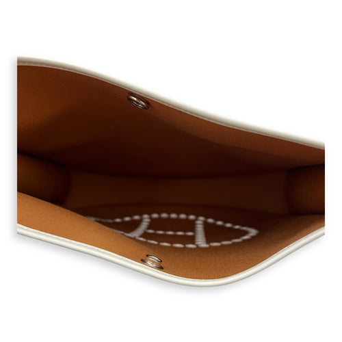 Evelyne Brown in Canvas, Palladium hardware