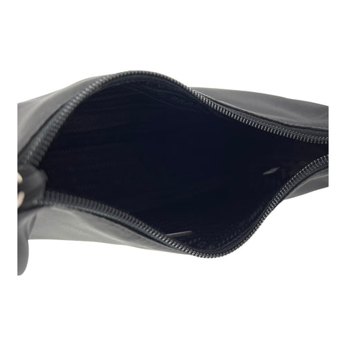 Re-Edition 2000 Shoulder Bag Black in Nylon, Silver hardware