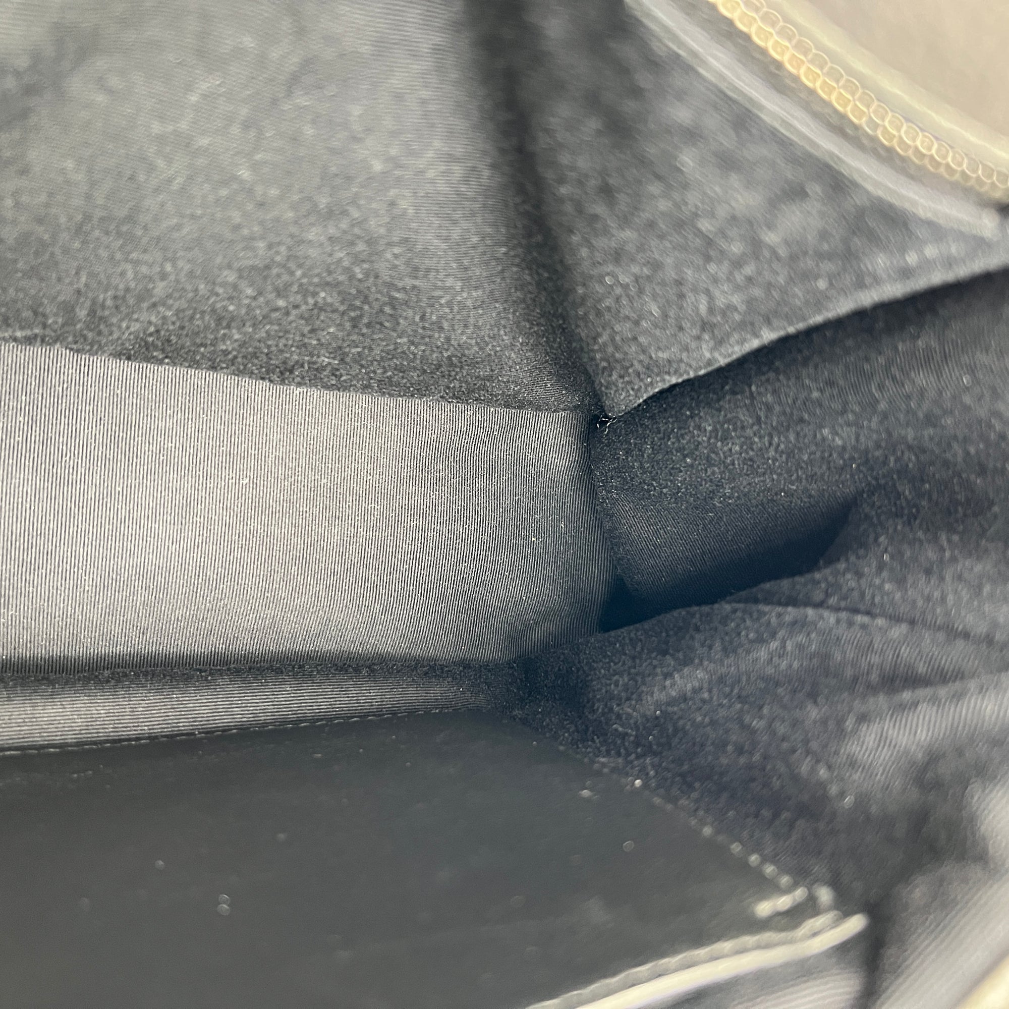 Niki Medium Grey Shoulder Bag in Calfskin, Ruthenium hardware