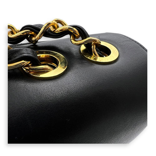 Vintage CC Black Shoulder Bag in Lambskin, Gold hardware