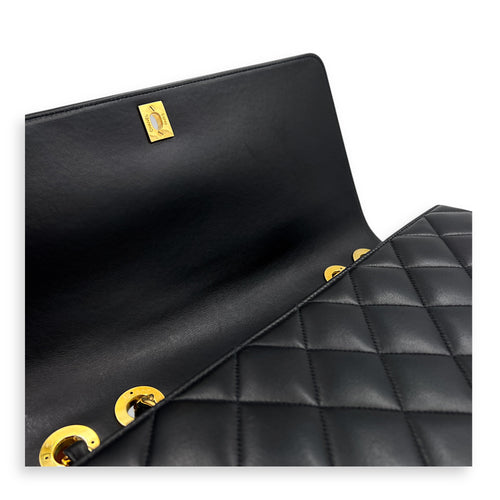 Vintage CC Black Shoulder Bag in Lambskin, Gold hardware