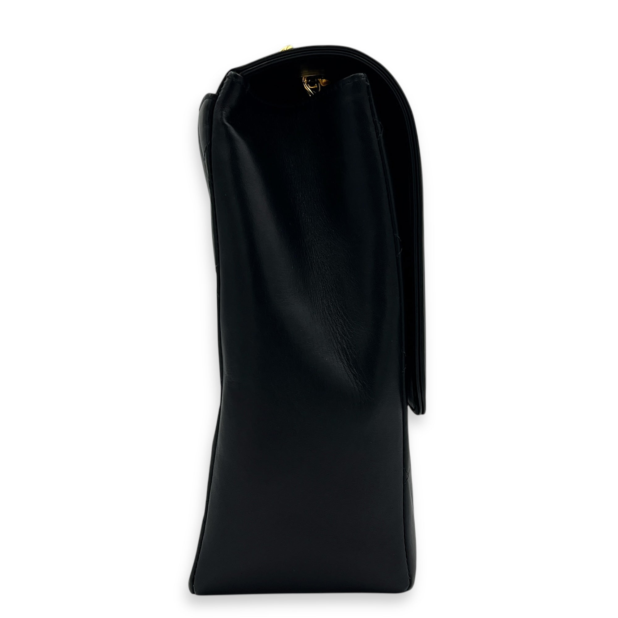 Vintage CC Black Shoulder Bag in Lambskin, Gold hardware