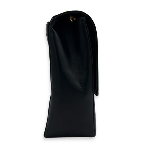 Vintage CC Black Shoulder Bag in Lambskin, Gold hardware