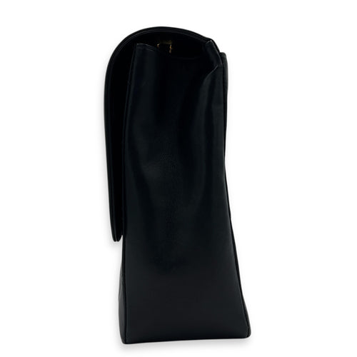 Vintage CC Black Shoulder Bag in Lambskin, Gold hardware