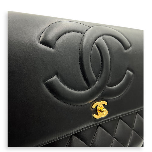 Vintage CC Black Shoulder Bag in Lambskin, Gold hardware