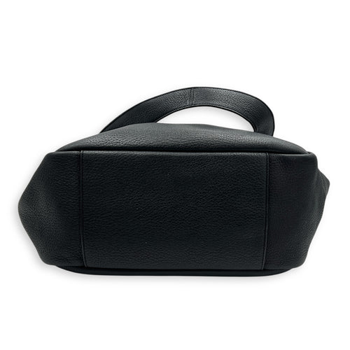 Le 5 A 7 Shoulder Bag Bea Black in Calfskin, Gold hardware