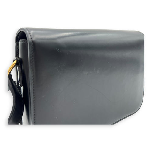 Triomphe Shoulder Bag Black in Calfskin, Gold hardware